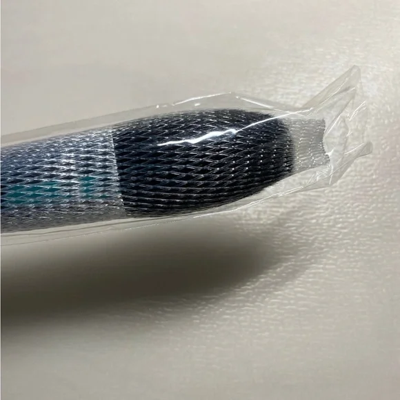 Morphe M403 chisel brush - Picture 3 of 4